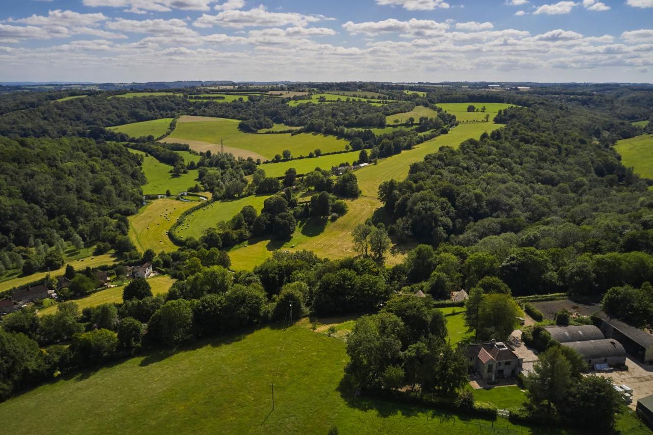 Hill House B & B & Luxury Shepherds Huts Castle Combe Dış mekan fotoğraf